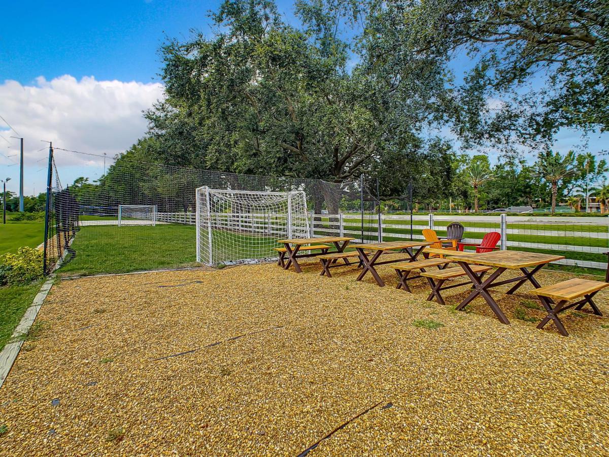 Pet Friendly In Orlando Area Near Disney Celebration Exterior foto